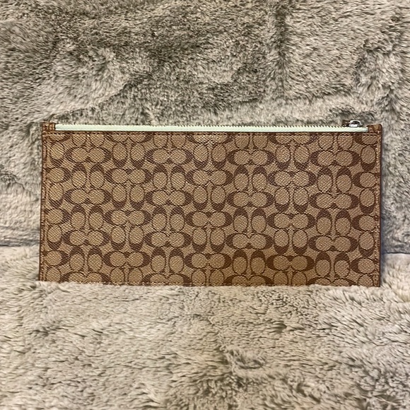 Host Pick 4/26🎉🎊 Coach Slim Pouch - Picture 2 of 8